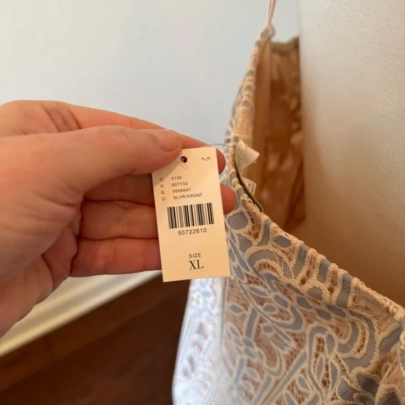 Elegant Lace Maxi Dress - Picture 9 of 10